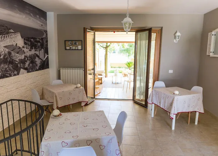 Saraceni Con Parcheggio Interno Vasto