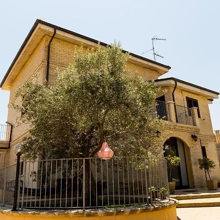 Bed & Breakfast Saraceni Con Parcheggio Interno 3*